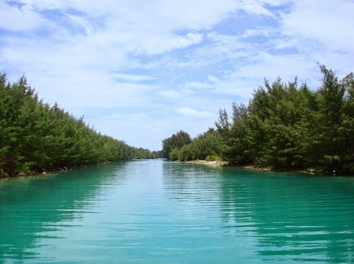 Camping di Pulau Air