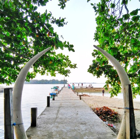 Wisata Pulau Bundar