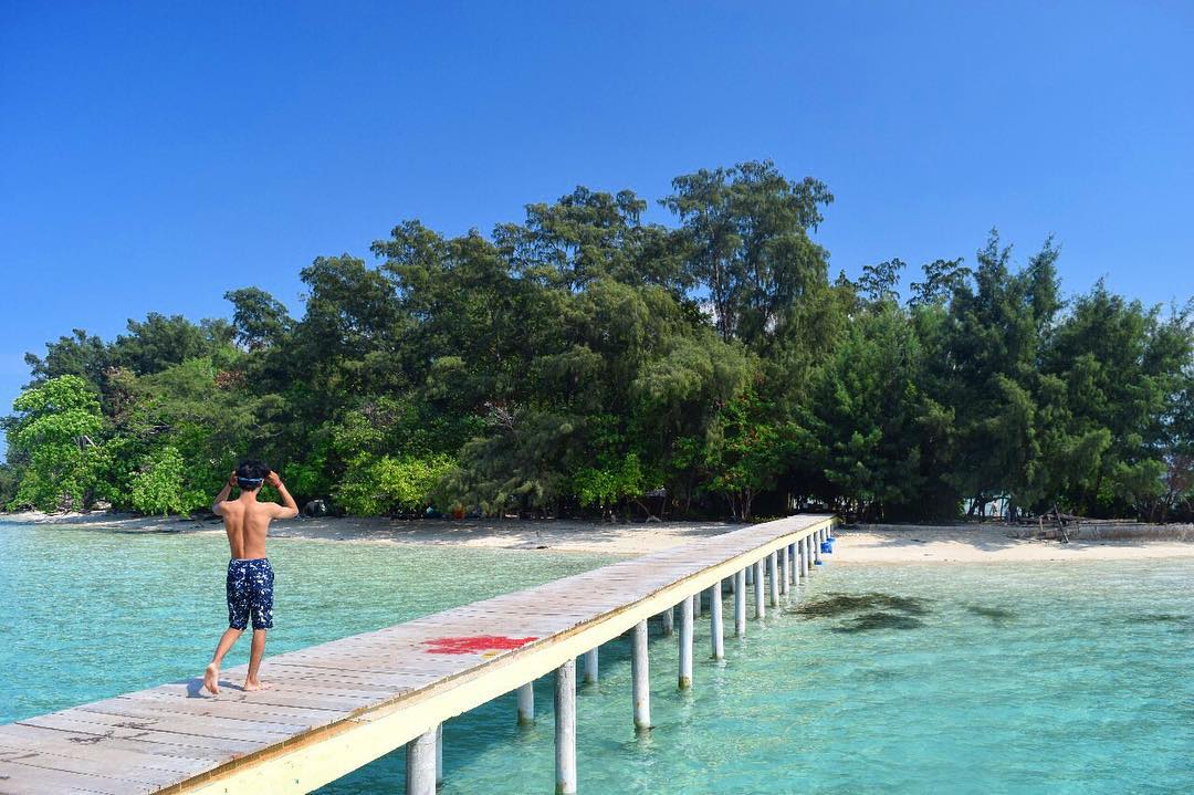 Wisata Pulau Cina
